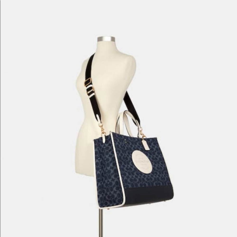 EUC COACH DEMPSEY DENIM TOTE BAG